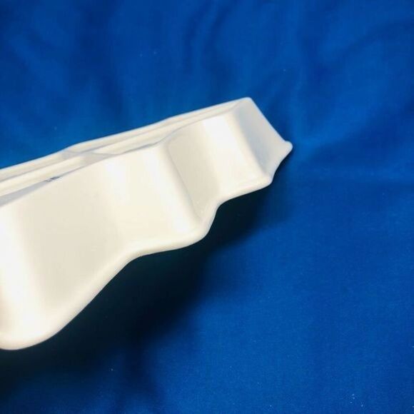 Formalities By Baum Bros  beige gold trim Ceramic Christmas Tree Platter 8x5x1 - Picture 6 of 7